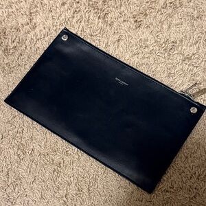 Saint Laurent Elegant Black Leather Pouch